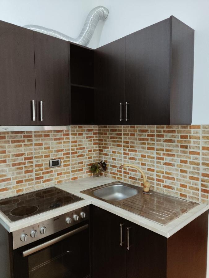 El Rio Apartments Sarandë Buitenkant foto