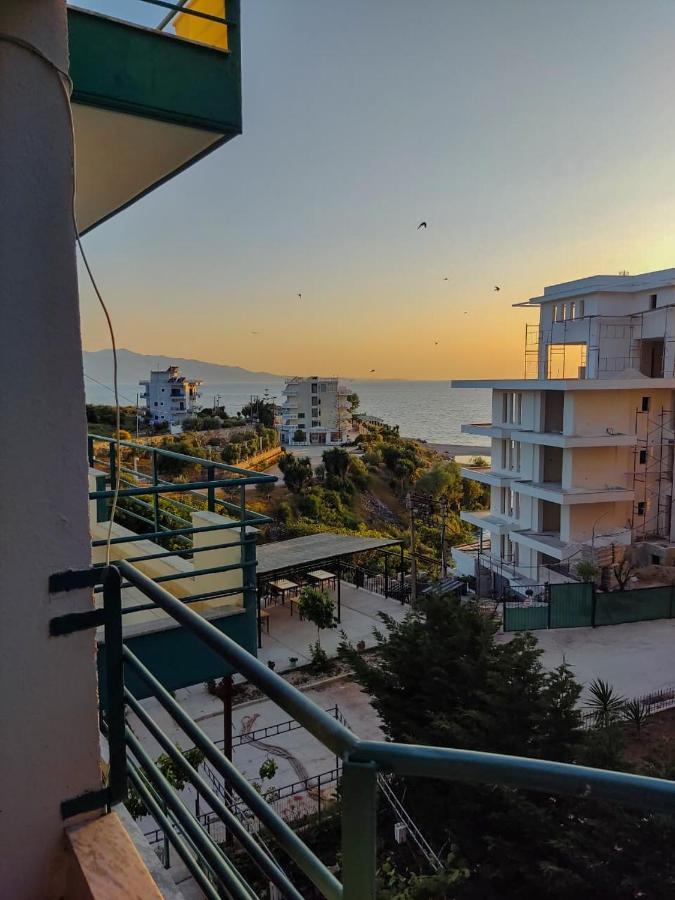 El Rio Apartments Sarandë Buitenkant foto