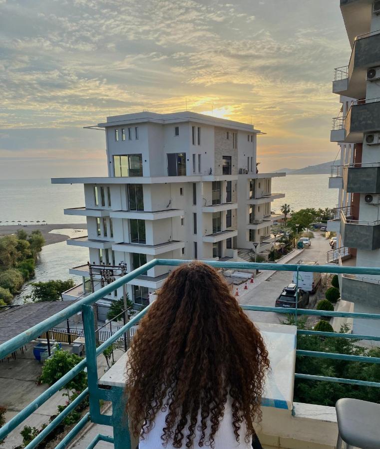 El Rio Apartments Sarandë Buitenkant foto