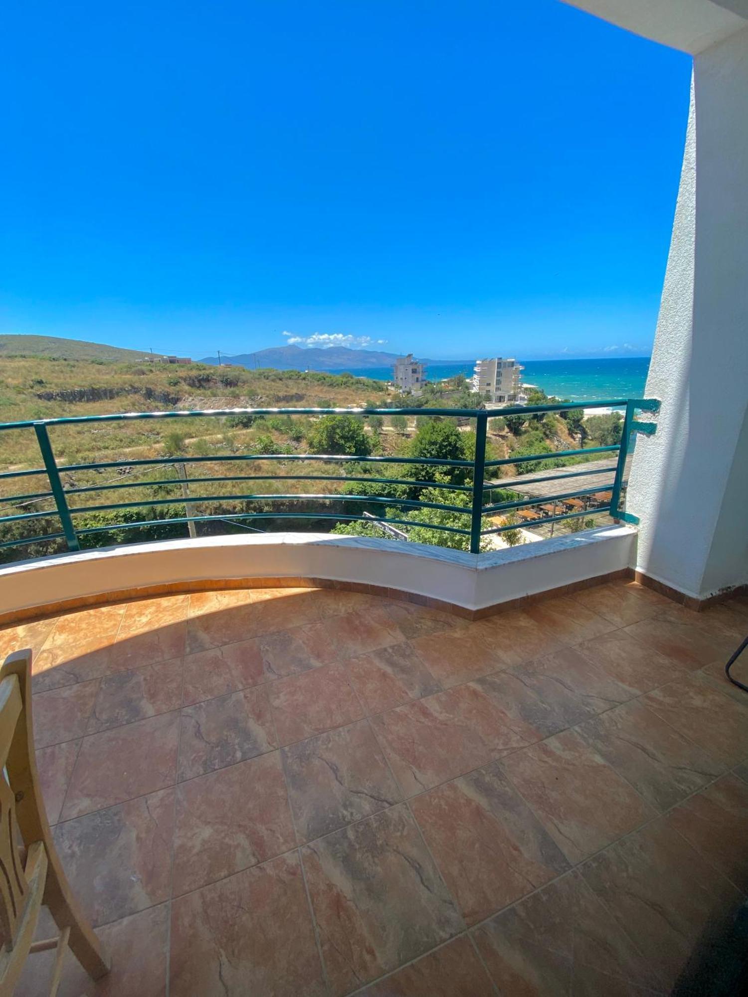 El Rio Apartments Sarandë Buitenkant foto
