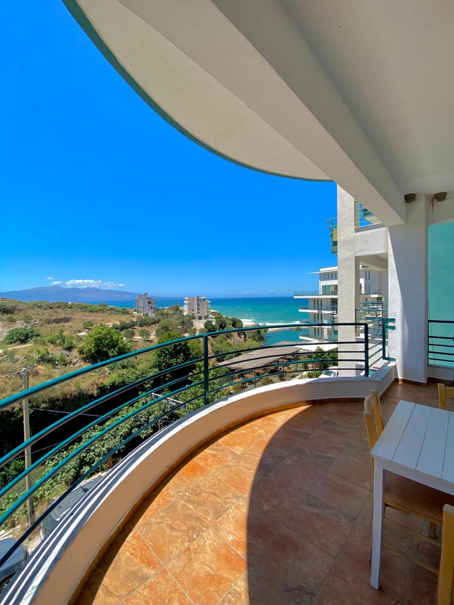 El Rio Apartments Sarandë Buitenkant foto