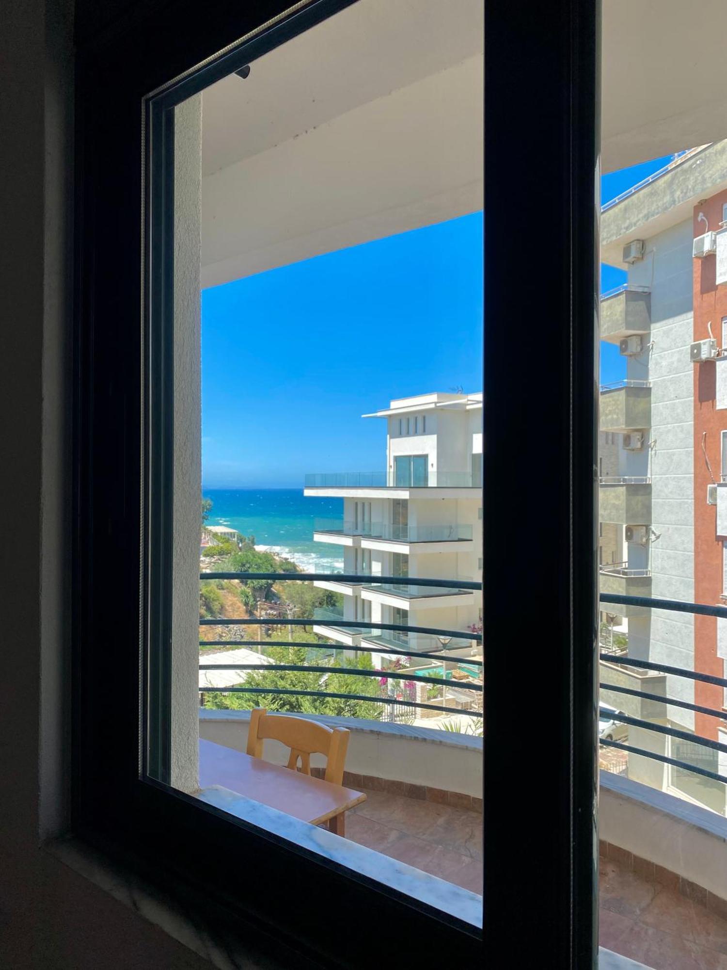 El Rio Apartments Sarandë Buitenkant foto