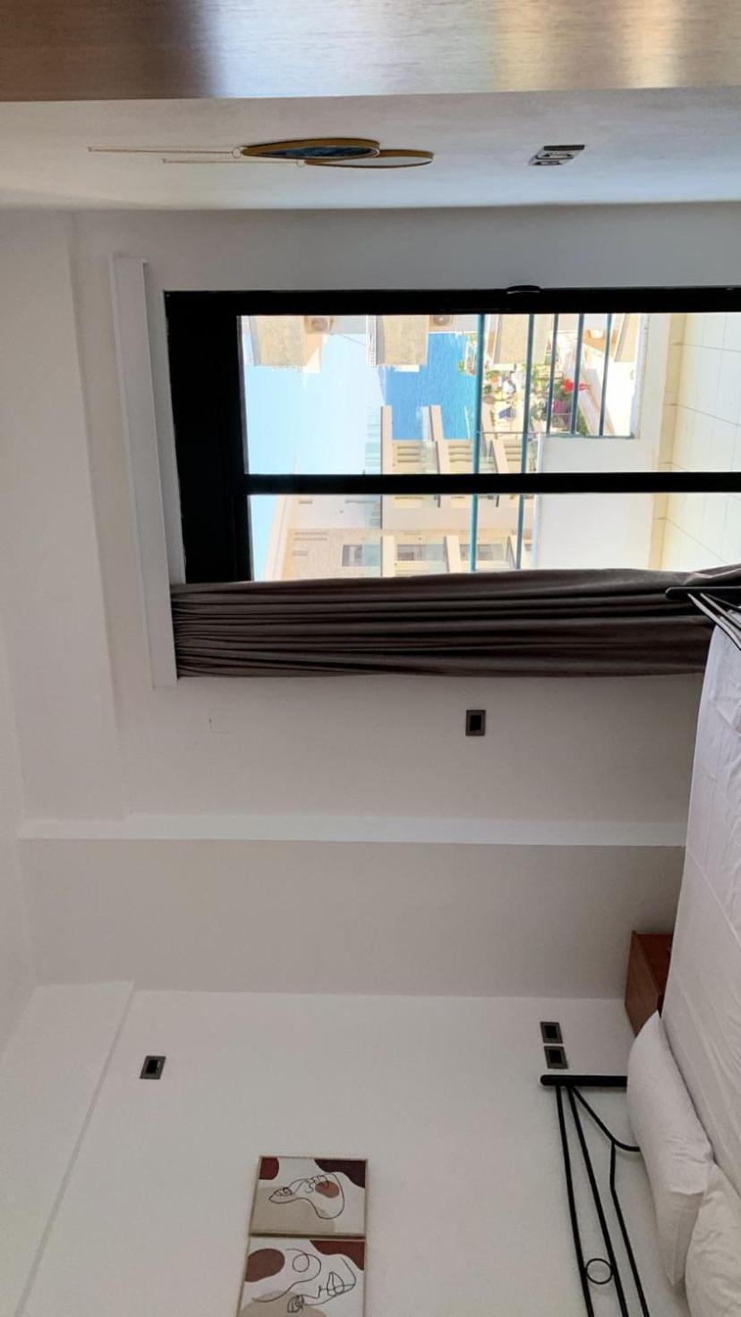 El Rio Apartments Sarandë Buitenkant foto